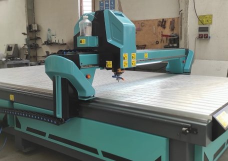 ÇELİKMAK CNC ROUTER FIBERGLASS MAKİNE GİYDİRME